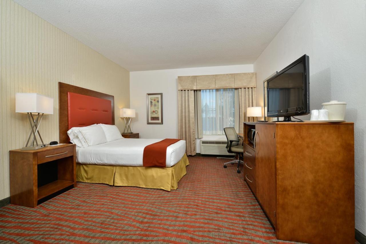 Holiday Inn Express Boston-Milford By Ihg Luaran gambar