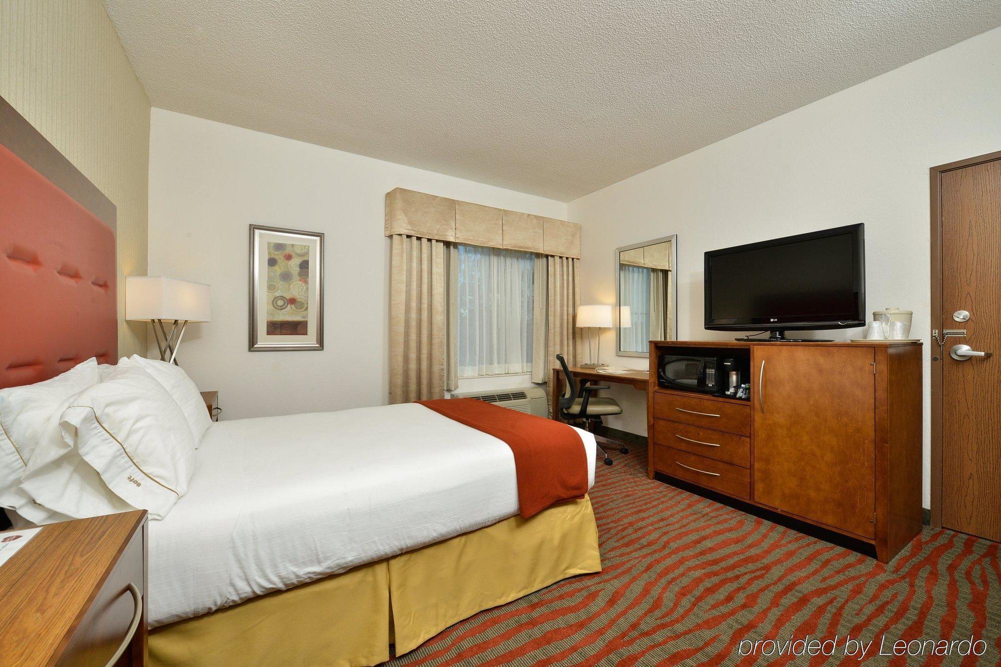 Holiday Inn Express Boston-Milford By Ihg Luaran gambar