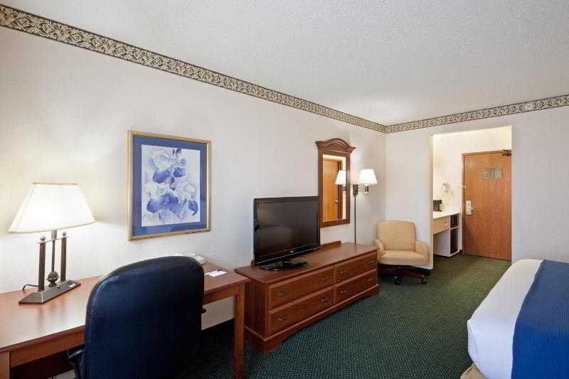 Holiday Inn Express Boston-Milford By Ihg Bilik gambar